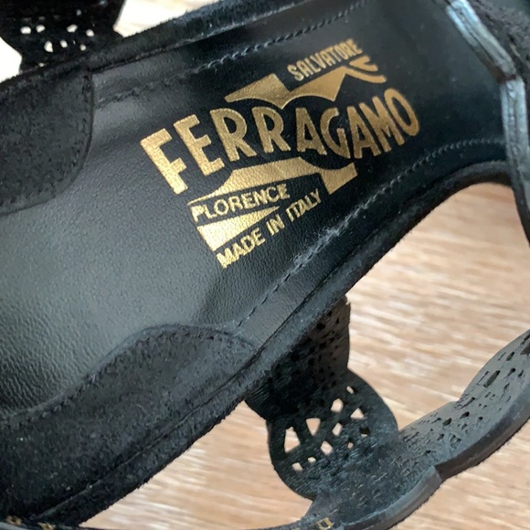 Salvatore Ferragamo sandals size 8.5 - Picture 2 of 6